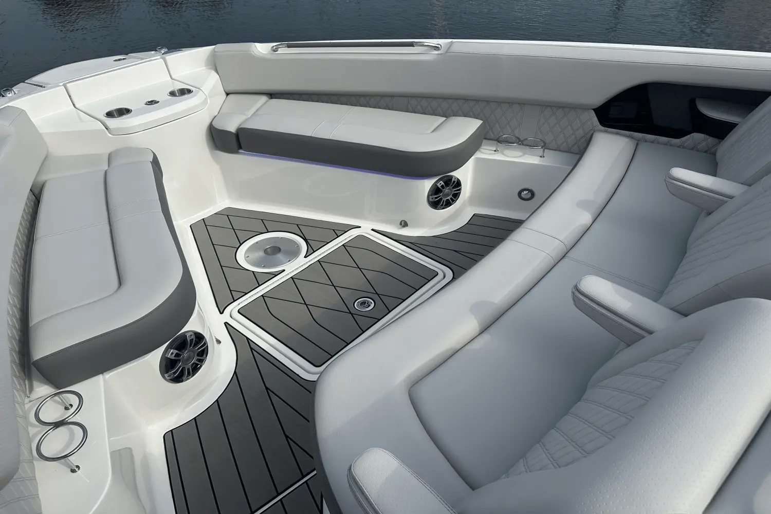 Thumbnail von Sea Ray SLX 400 Outboard