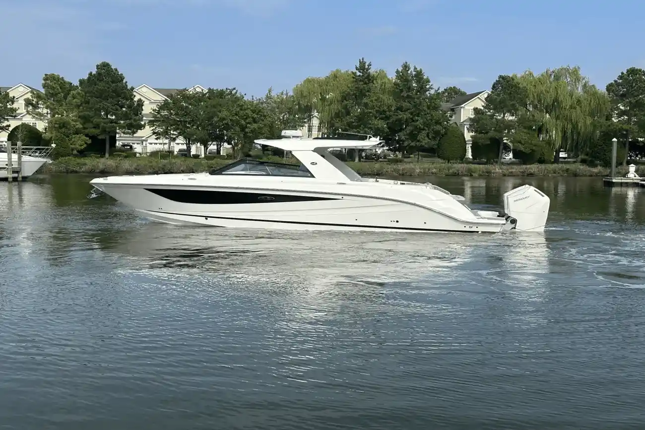 Thumbnail von Sea Ray SLX 400 Outboard