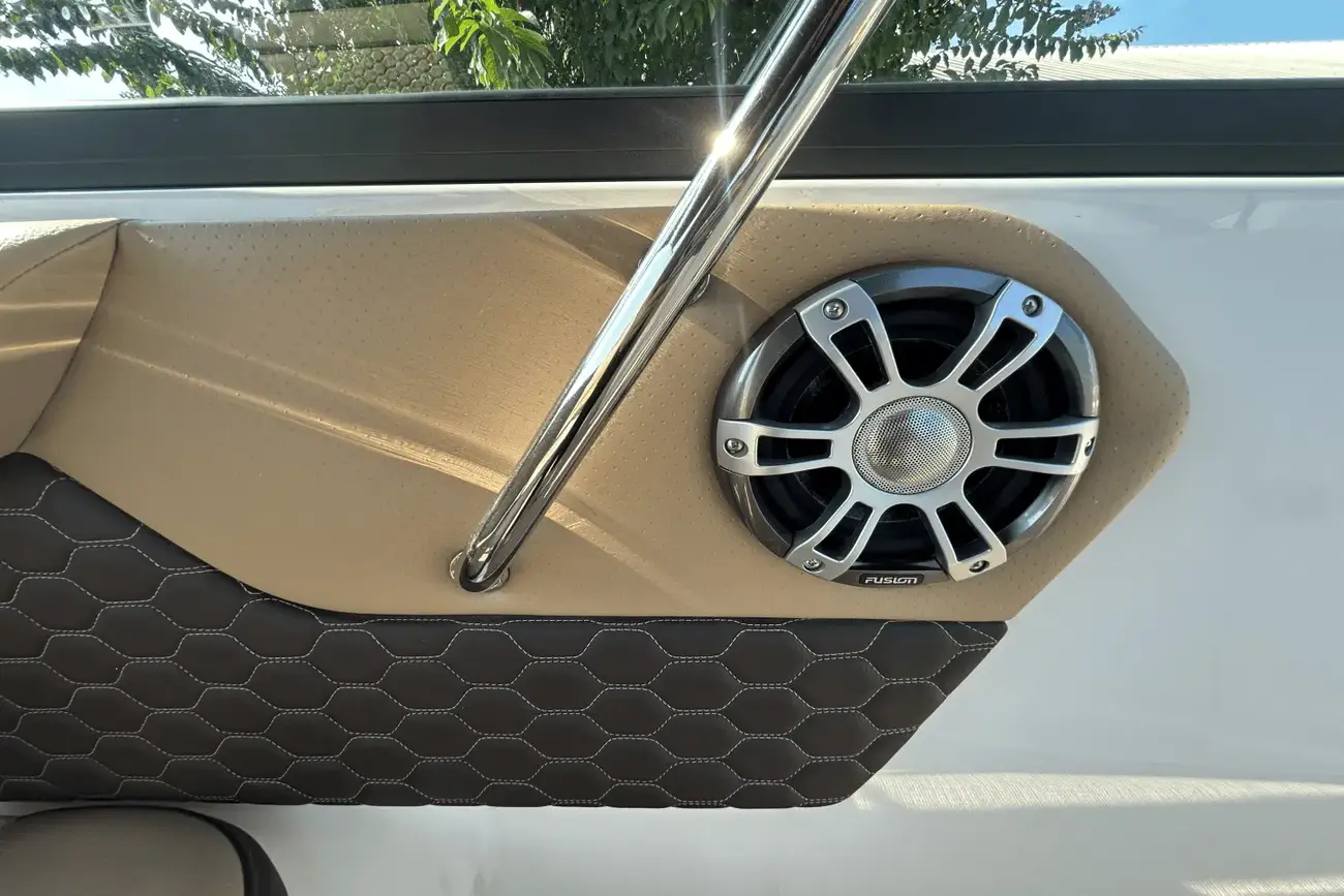 Thumbnail von Sea Ray SDX 250 Outboard