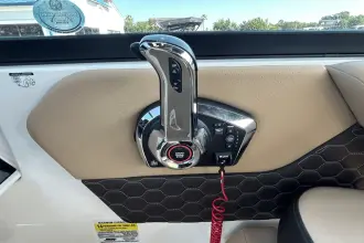 Thumbnail von Sea Ray SDX 250 Outboard