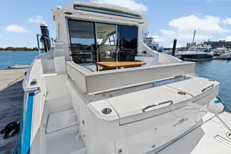 Thumbnail von Cruisers Yachts 46 Cantius