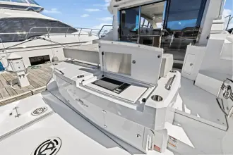 Thumbnail von Cruisers Yachts 46 Cantius