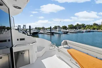 Thumbnail von Cruisers Yachts 46 Cantius