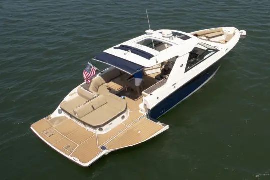 Sea Ray SLX 400