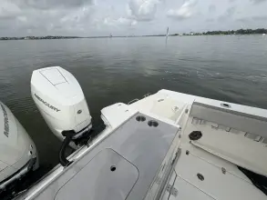 Thumbnail von Boston Whaler 330 Vantage