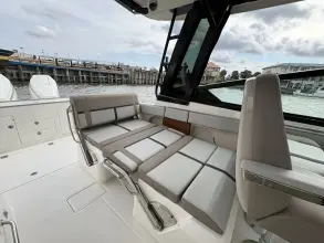 Thumbnail von Boston Whaler 330 Vantage