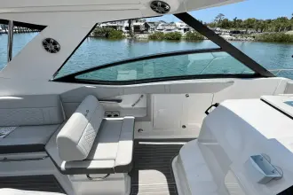 Thumbnail von Sea Ray 320 Sundancer
