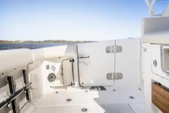 Thumbnail von Boston Whaler 350 Realm