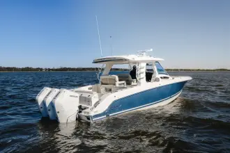 Thumbnail von Boston Whaler 350 Realm