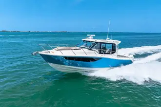 Thumbnail von Boston Whaler 360 Outrage