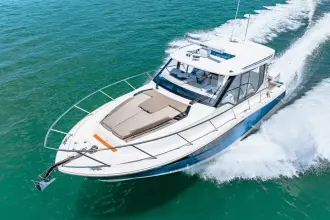 Thumbnail von Boston Whaler 360 Outrage