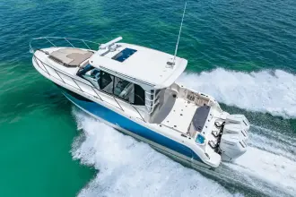 Thumbnail von Boston Whaler 360 Outrage