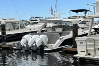 Thumbnail von Tiara Yachts 38 LS