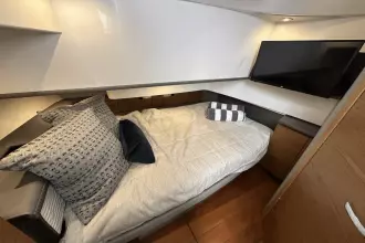 Thumbnail von Tiara Yachts 38 LS