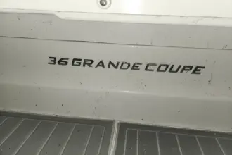 Thumbnail von Regal Commodore 360