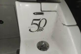 Thumbnail von Regal Commodore 360