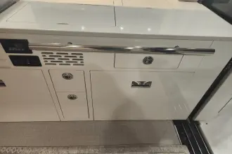 Thumbnail von Regal Commodore 360