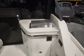 Thumbnail von Regal Commodore 360