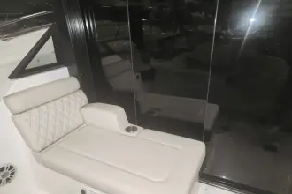 Thumbnail von Regal Commodore 360