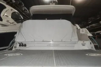 Thumbnail von Regal Commodore 360