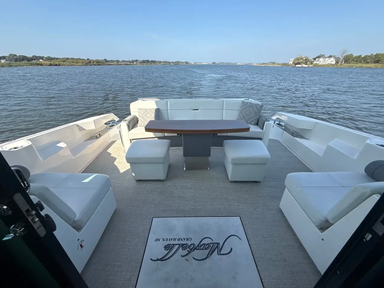 Thumbnail von Tiara Yachts 53 Coupe