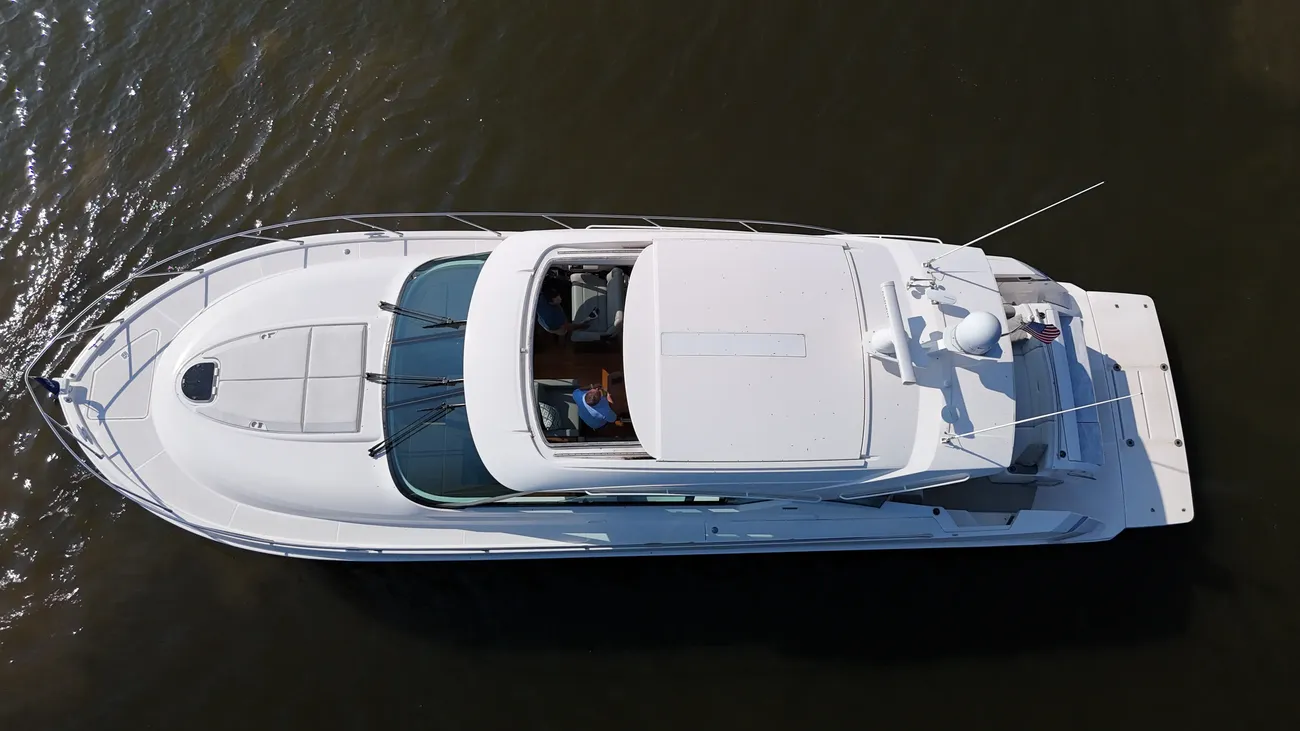 Thumbnail von Tiara Yachts 53 Coupe