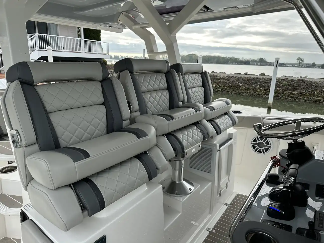 Thumbnail von Pursuit S 428