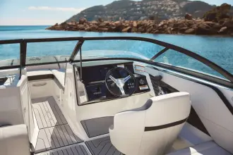 Thumbnail von Sea Ray SPX 210