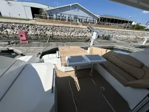 Thumbnail von Cruisers Yachts 41 Cantius