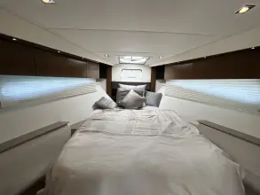 Thumbnail von Cruisers Yachts 41 Cantius