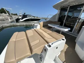 Thumbnail von Cruisers Yachts 41 Cantius