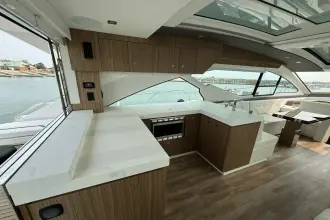 Thumbnail von Cruisers Yachts 60 Cantius