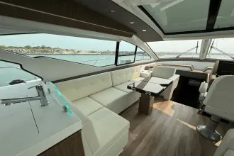 Thumbnail von Cruisers Yachts 60 Cantius