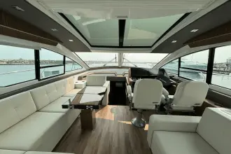 Thumbnail von Cruisers Yachts 60 Cantius