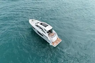 Thumbnail von Cruisers Yachts 60 Cantius
