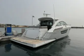 Thumbnail von Cruisers Yachts 60 Cantius