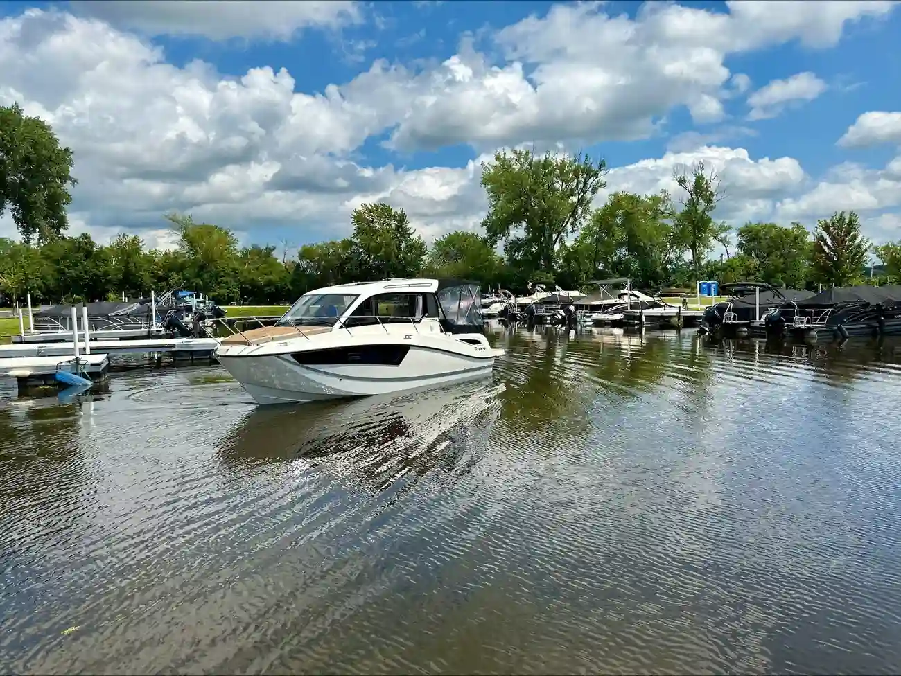 Trophy Boats T25 Explorer OB