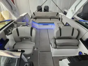 Thumbnail von Four Winns H9 OB