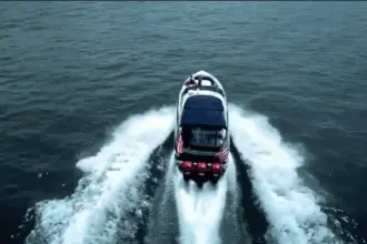 Thumbnail von Formula 350 Crossover Bowrider