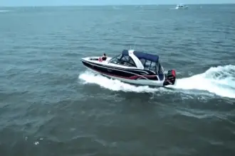 Thumbnail von Formula 350 Crossover Bowrider