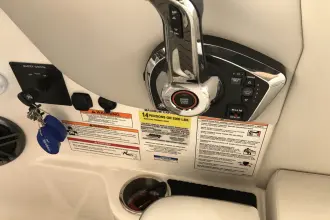 Thumbnail von Sea Ray SDX 250