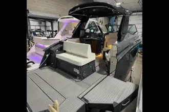 Thumbnail von Cruisers Yachts 38 GLS