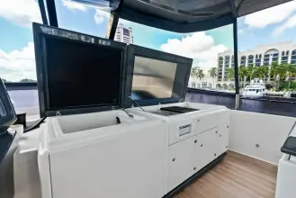 Thumbnail von Ferretti Yachts 850 Alter Ego