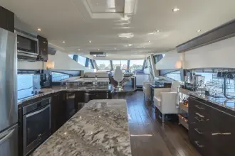 Thumbnail von Marquis 720 Flybridge