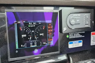 Thumbnail von Sea Ray SLX 400