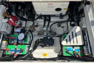 Thumbnail von Boston Whaler 380 Realm