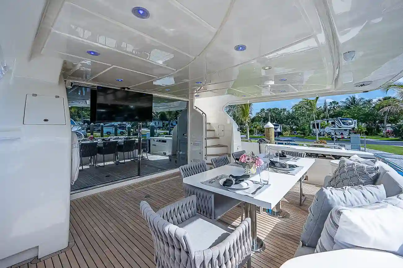 Thumbnail von Ferretti Yachts 830 La Bella Vita
