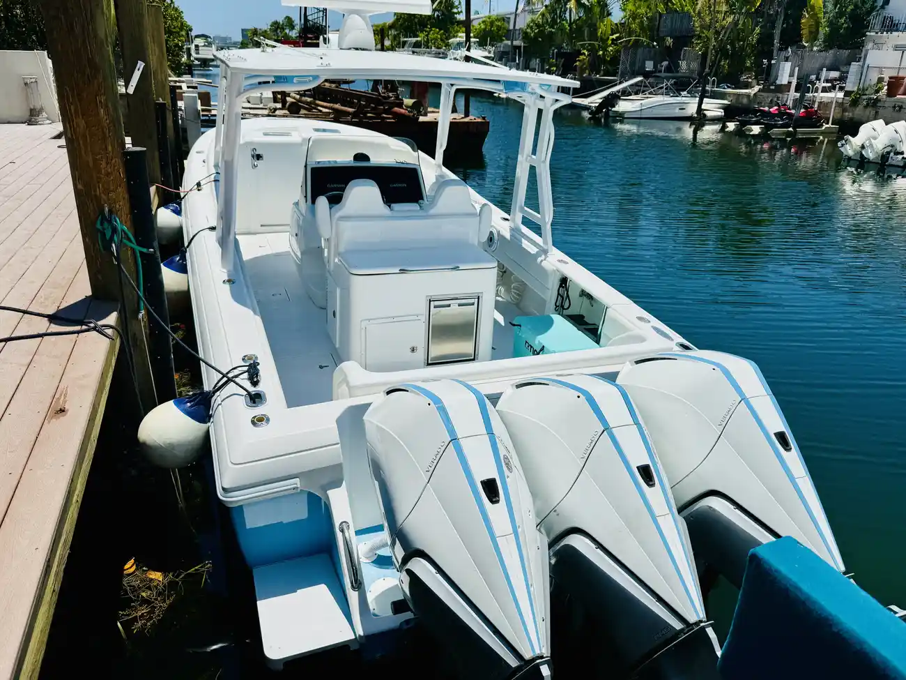 Thumbnail von Intrepid 377 WA