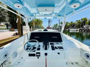 Thumbnail von Intrepid 377 WA