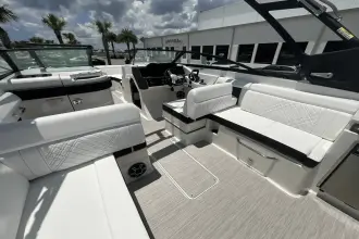 Thumbnail von Sea Ray SDX 290 s motorem